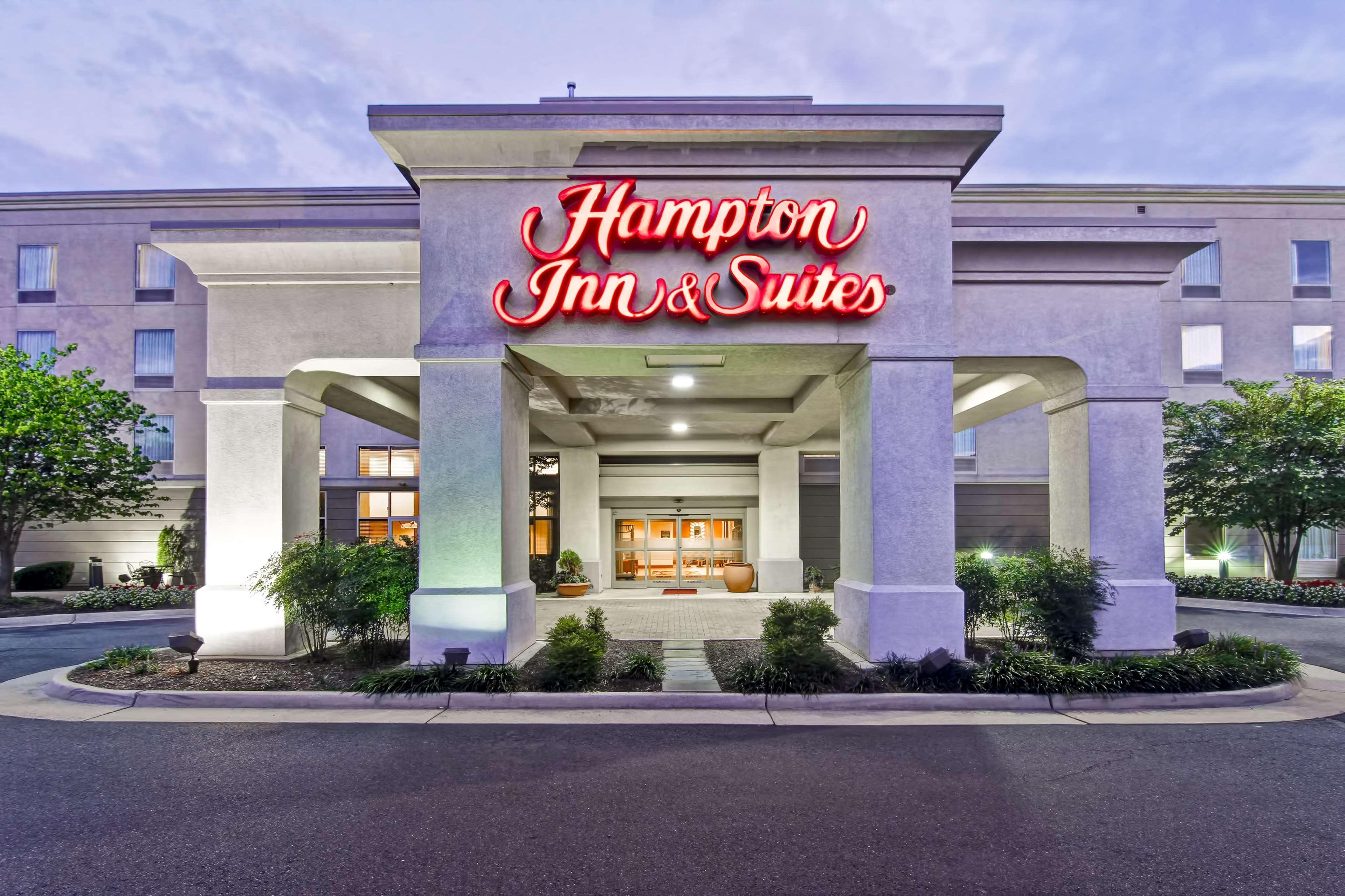 Hampton Inn & Suites Лийсбърг Екстериор снимка