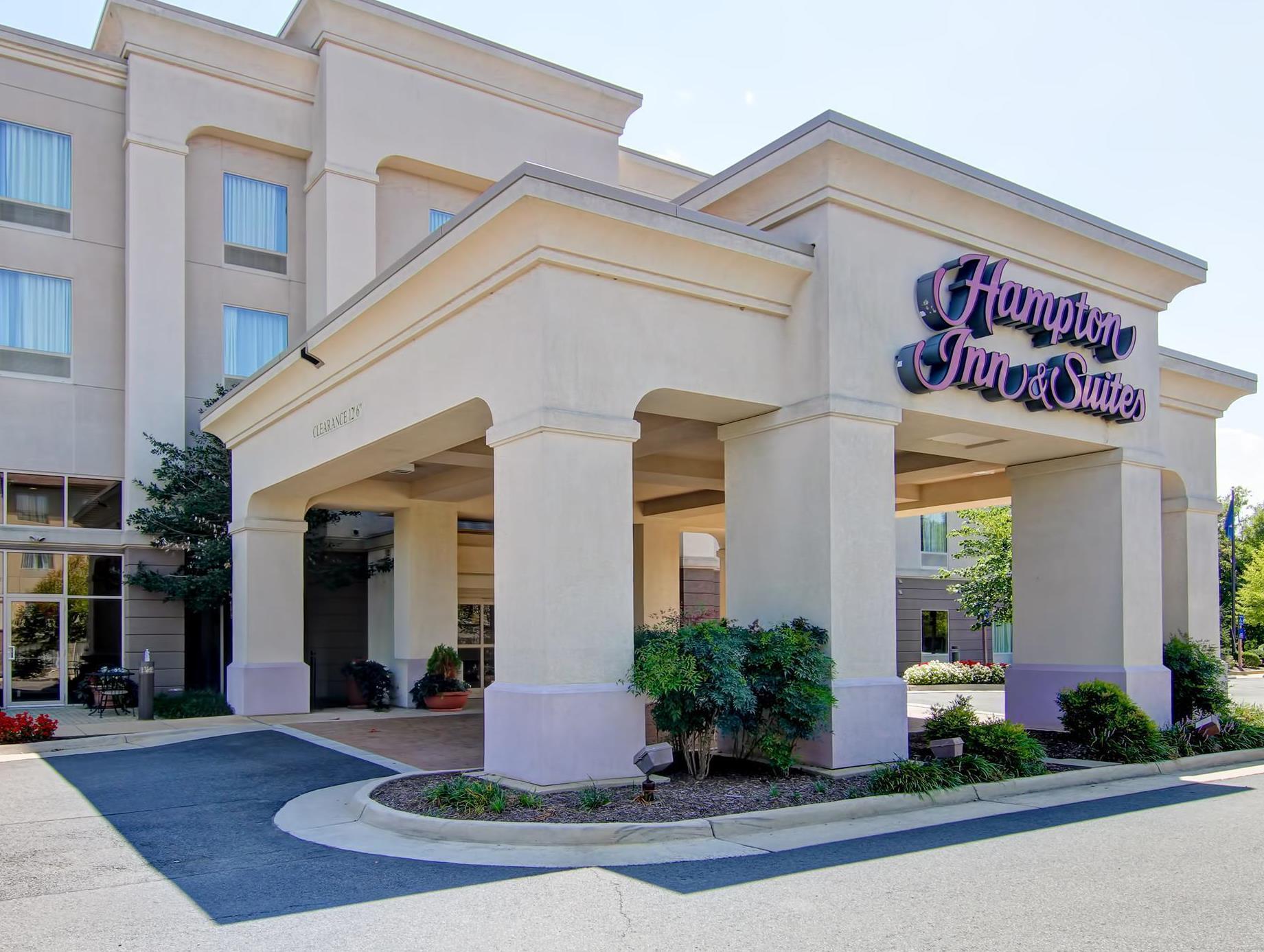 Hampton Inn & Suites Лийсбърг Екстериор снимка